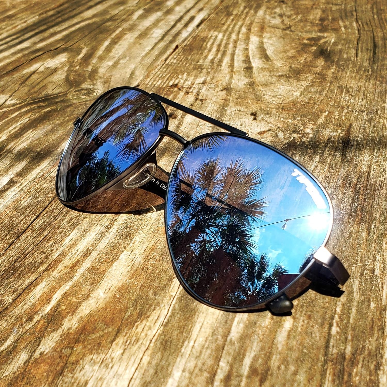 Tifosi Shwae Tangle Free Aviator Sunglasses For Men & Women – Ideal For Flying, Golf, Hiking and Running(Graphite (Smoke Bright Blue Lens))