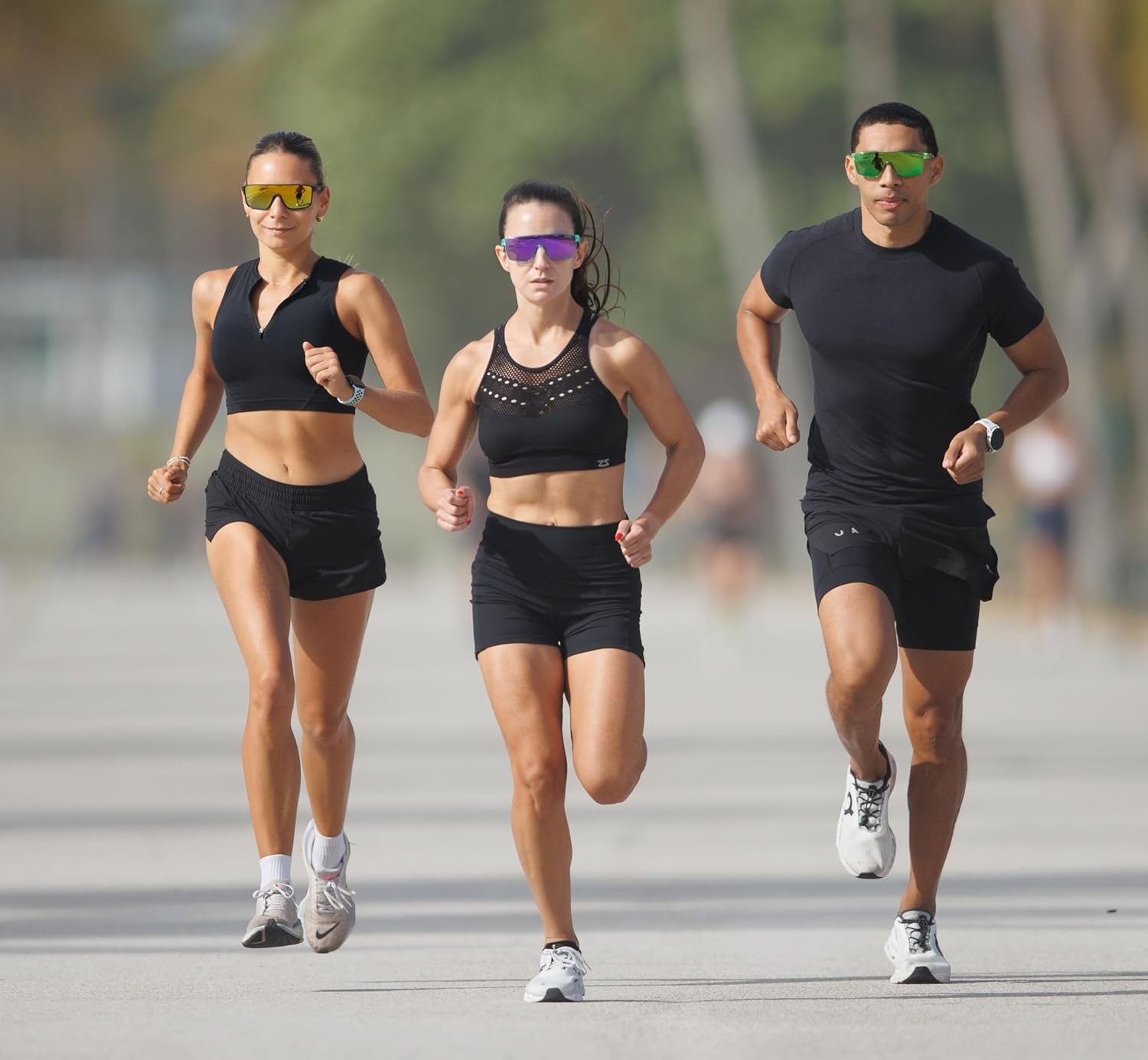 Tifosi Sanctum Sunglasses, Ideal For Cycling, Golf, Hiking, Running, Tennis & Pickleball, Lifestyle(Matte Black (Smoke Yellow Mirror))