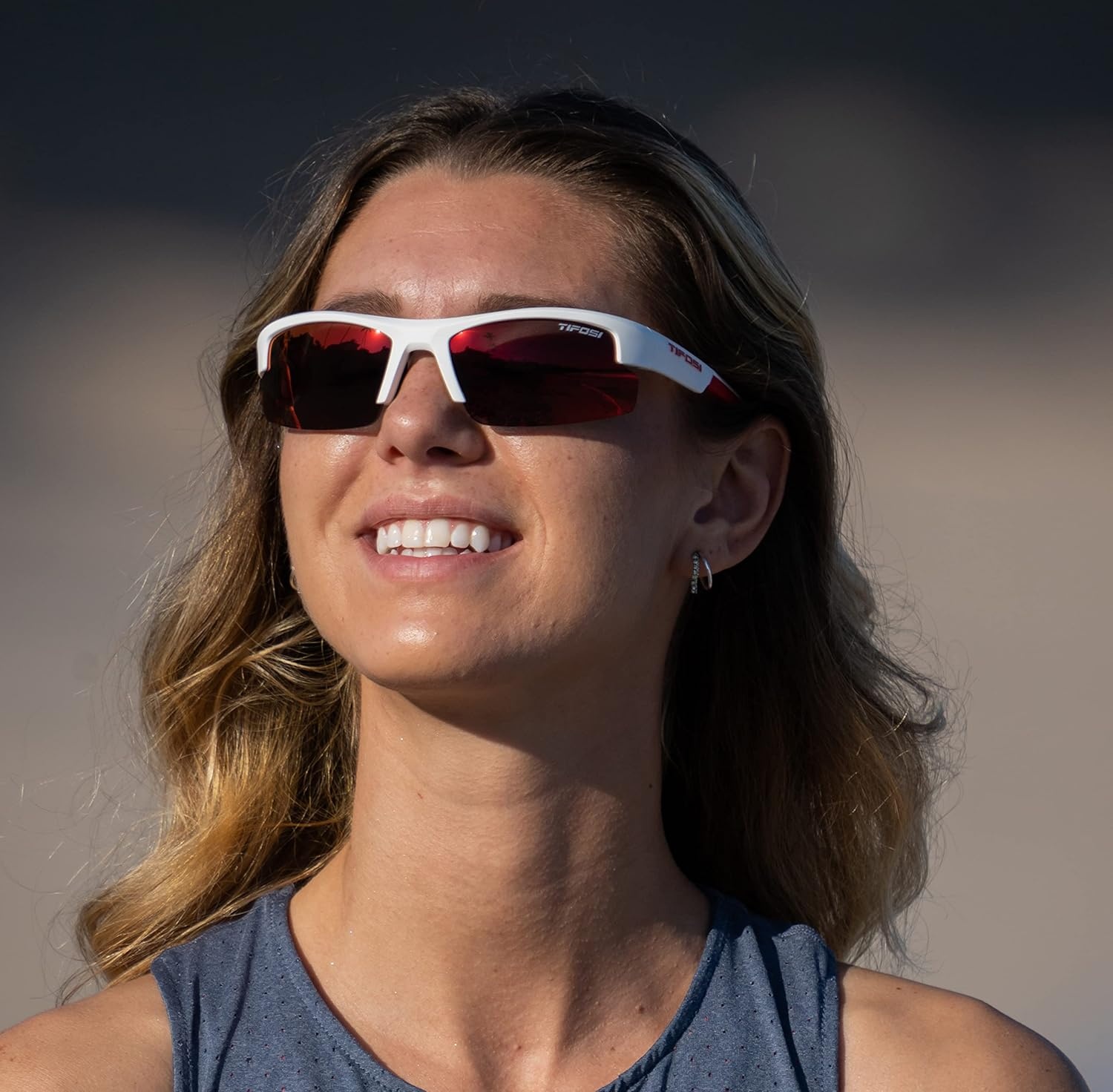 Tifosi ShutOut Multi-Sport Sunglasses – Ideal For Baseball, Golf and Great Lifestyle Look(Matte White (Smoke Red Lens))